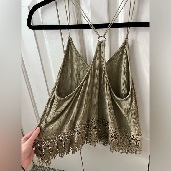 Papaya Green Lace Pattern V-Neck Tank Top Size Medium - Picture 7 of 14